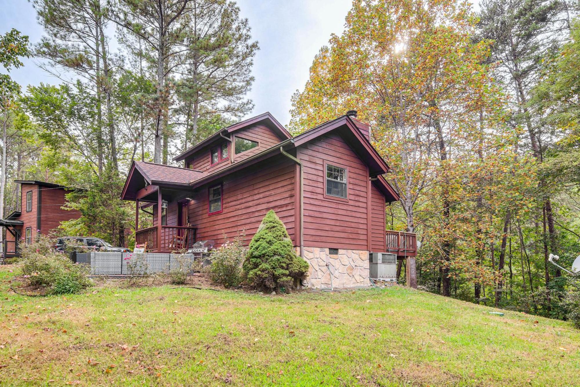 Pet-Friendly Sevierville Rental With Private Hot Tub Kültér fotó