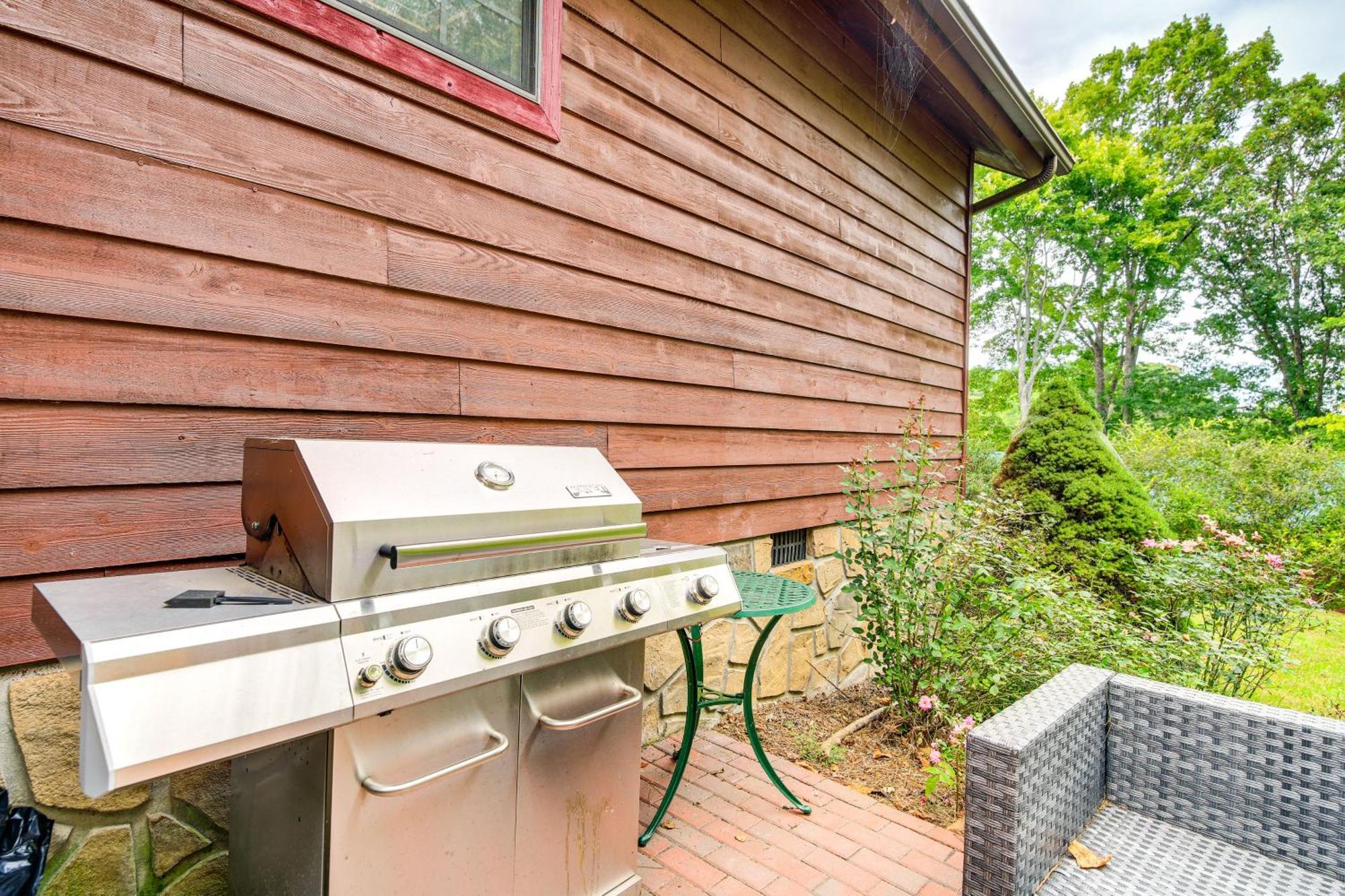 Pet-Friendly Sevierville Rental With Private Hot Tub Kültér fotó