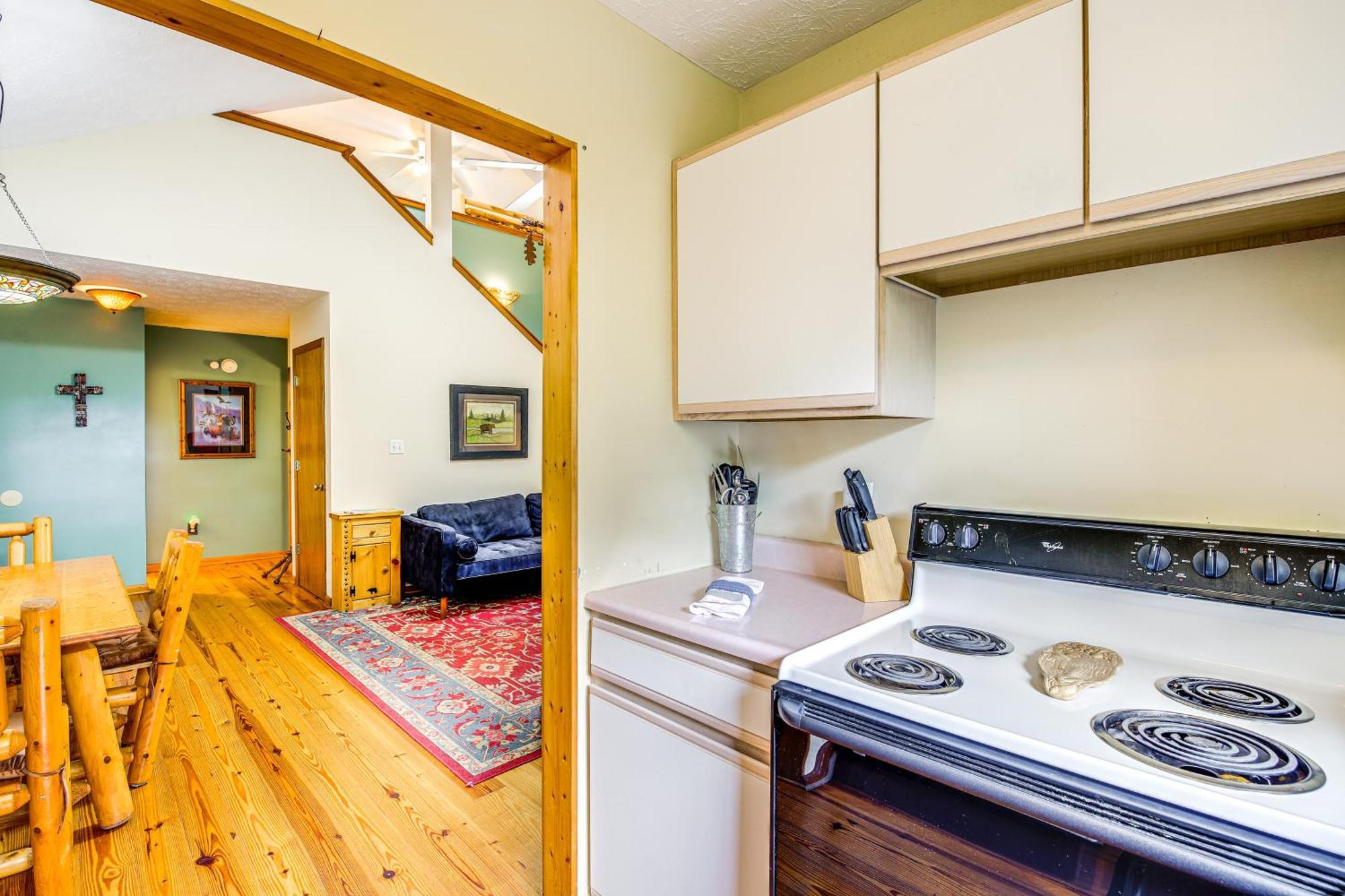 Pet-Friendly Sevierville Rental With Private Hot Tub Kültér fotó