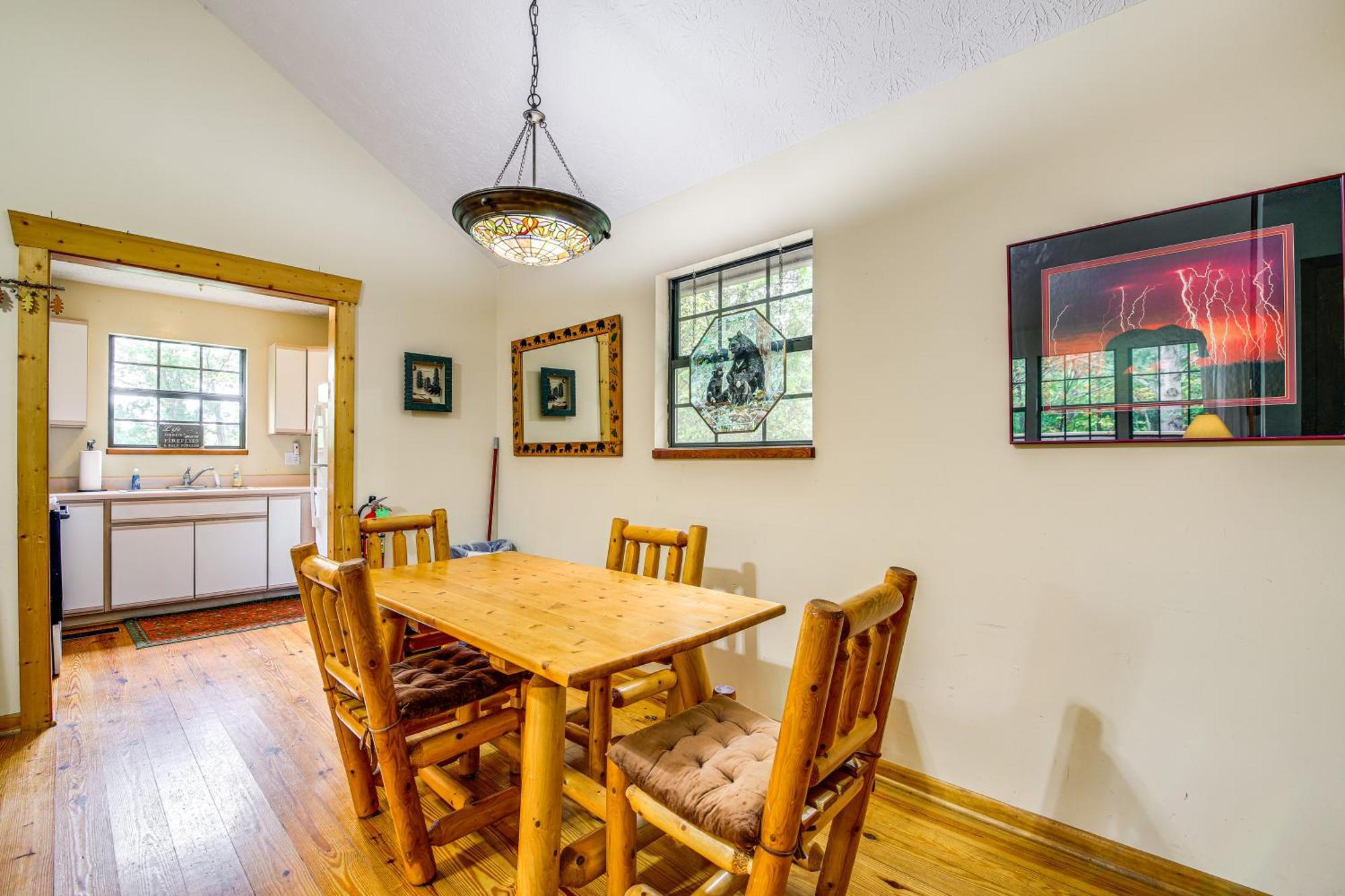Pet-Friendly Sevierville Rental With Private Hot Tub Kültér fotó